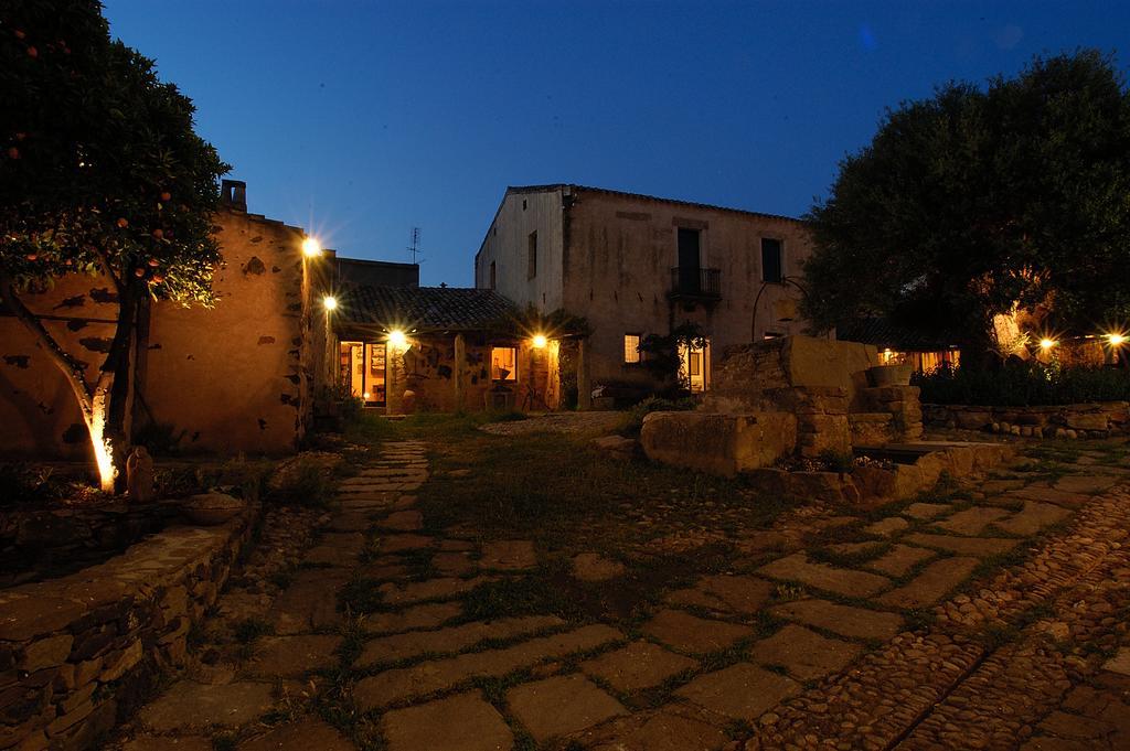 Omu Axiu Hotel Orroli Exterior photo