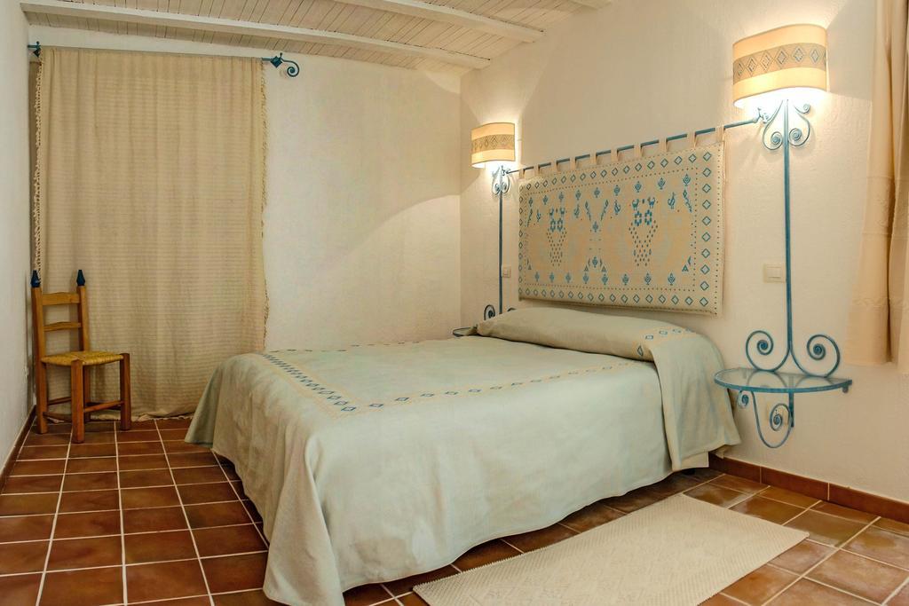 Omu Axiu Hotel Orroli Room photo